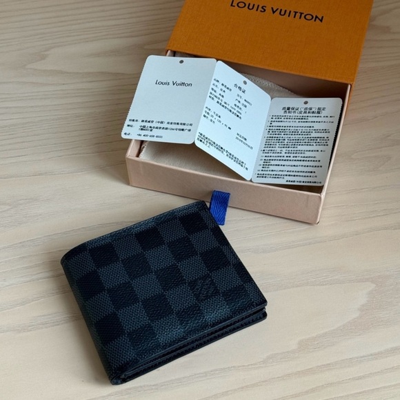 NWT - Louis Vuitton Amerigo Wallet - Damier Graphite - Picture 9 of 10